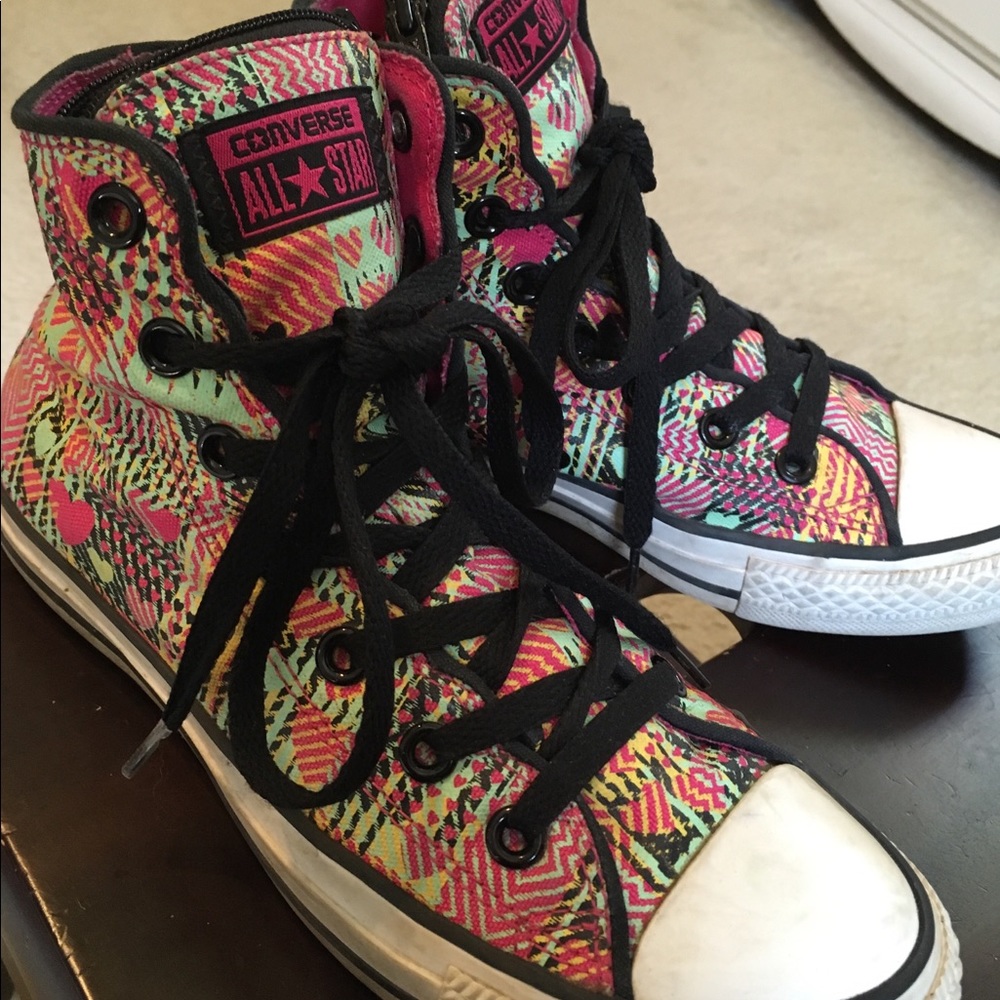 Chuck Taylor Converse High Top Sneakers